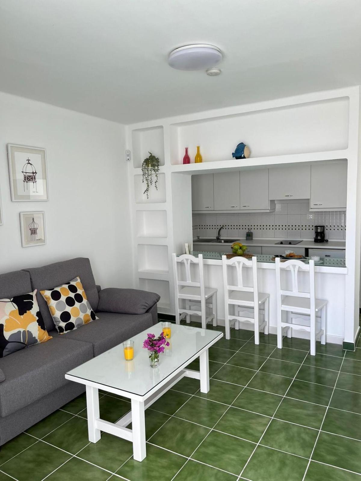 Bungalow Retama 蒂亚斯 外观 照片